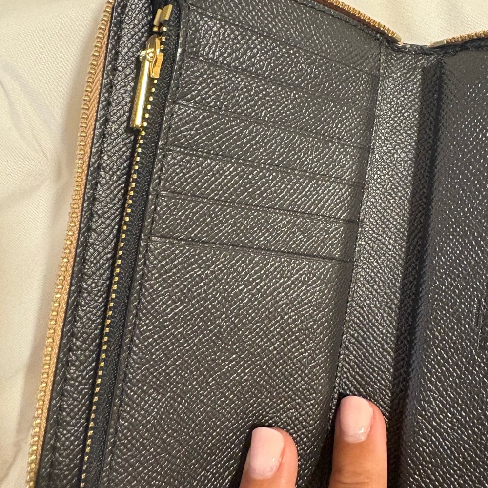 Coach Beige Leather Wristlet with Gold Accents - Picture 6 of 7
